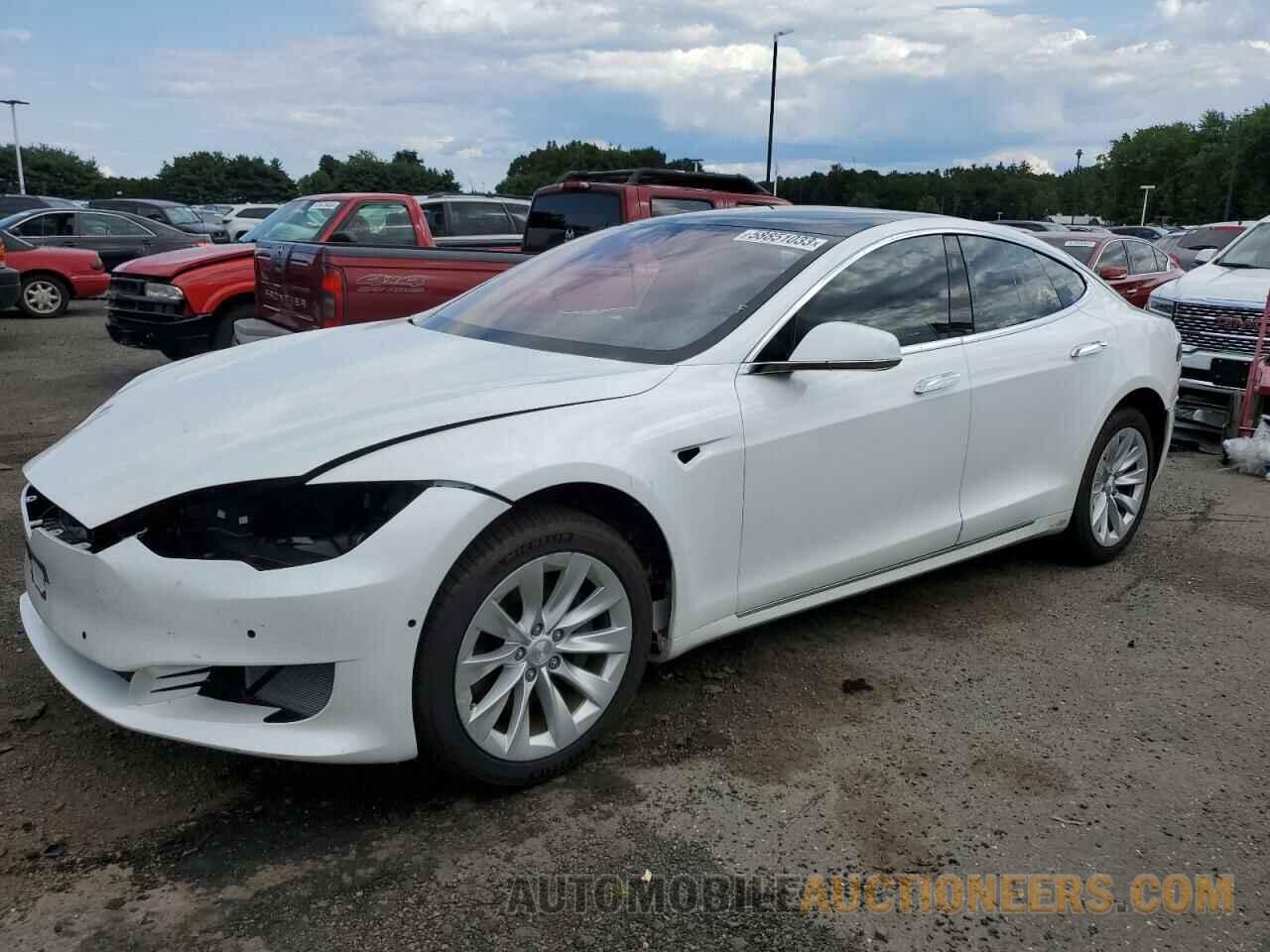 5YJSA1E28LF359317 TESLA MODEL S 2020