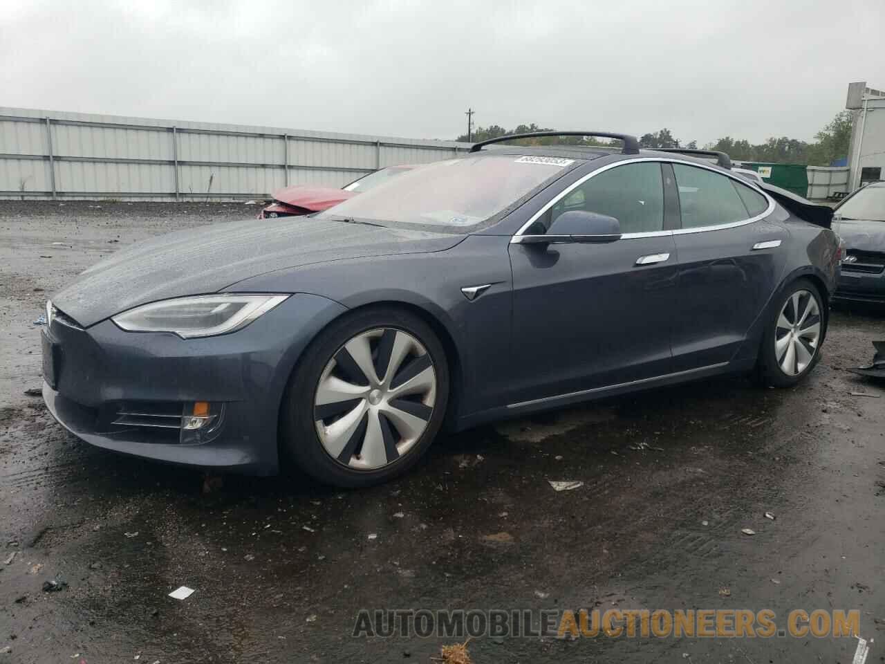 5YJSA1E28LF385111 TESLA MODEL S 2020