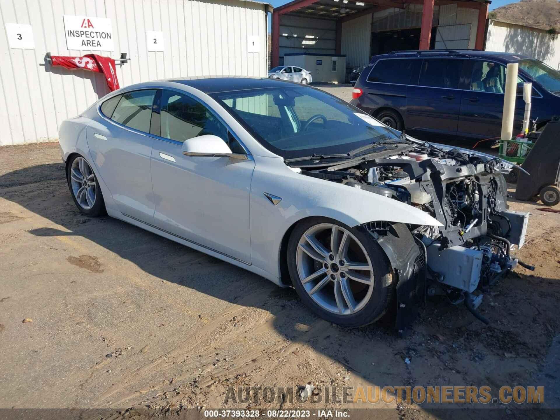 5YJSA1E28LF392334 TESLA MODEL S 2020