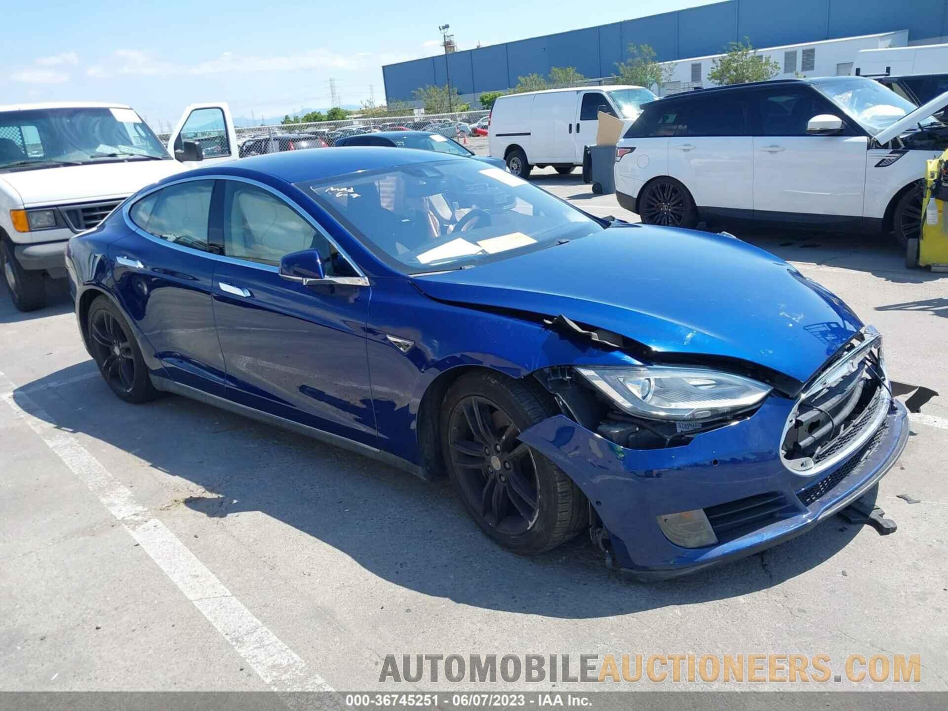 5YJSA1E29FF101800 TESLA MODEL S 2015