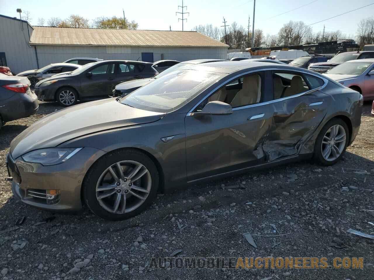 5YJSA1E29FF104194 TESLA MODEL S 2015