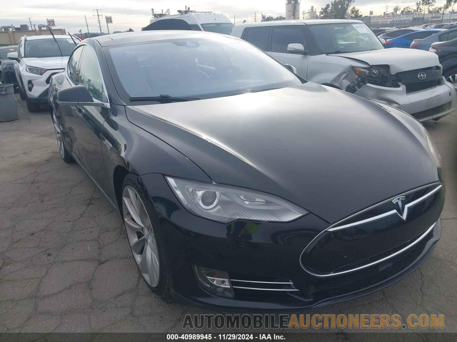 5YJSA1E29FF105930 TESLA MODEL S 2015