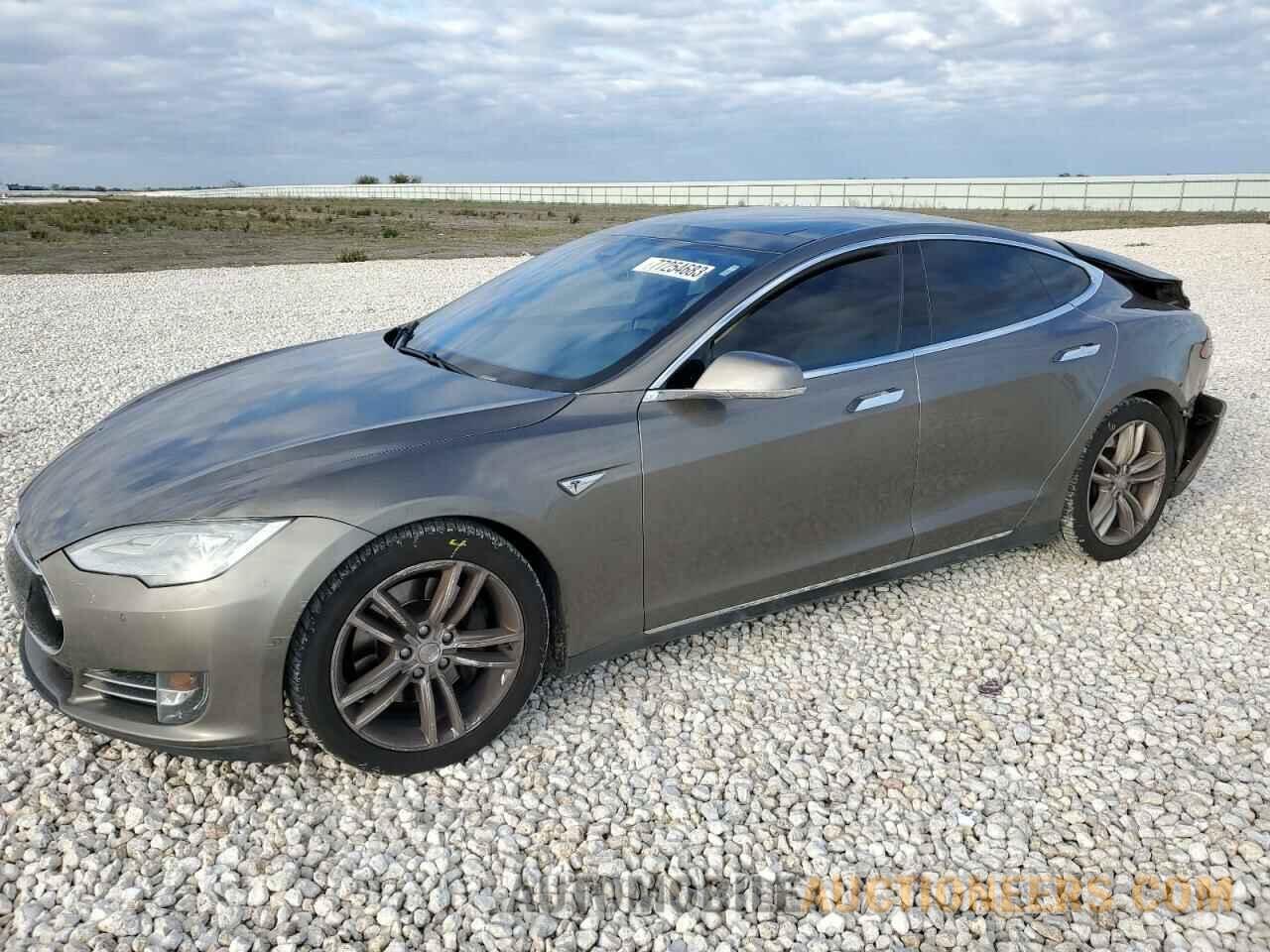 5YJSA1E29FF108410 TESLA MODEL S 2015