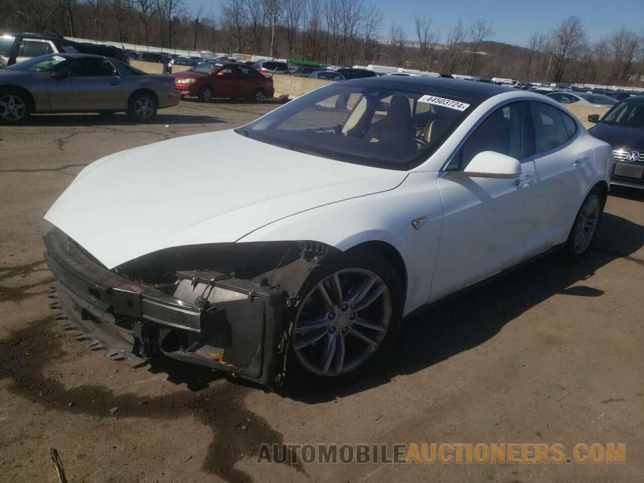 5YJSA1E29FF110514 TESLA MODEL S 2015