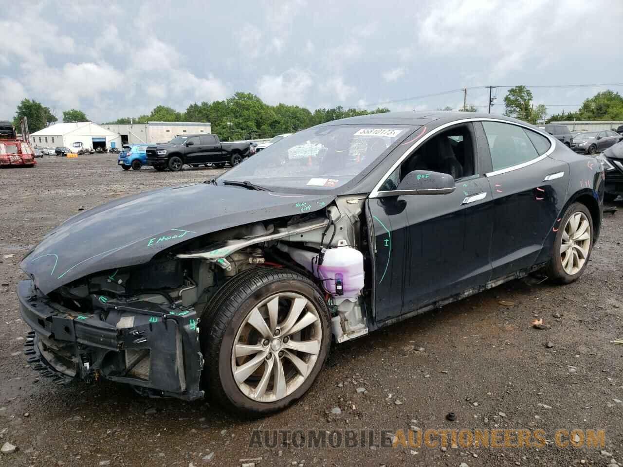 5YJSA1E29FF114529 TESLA MODEL S 2015