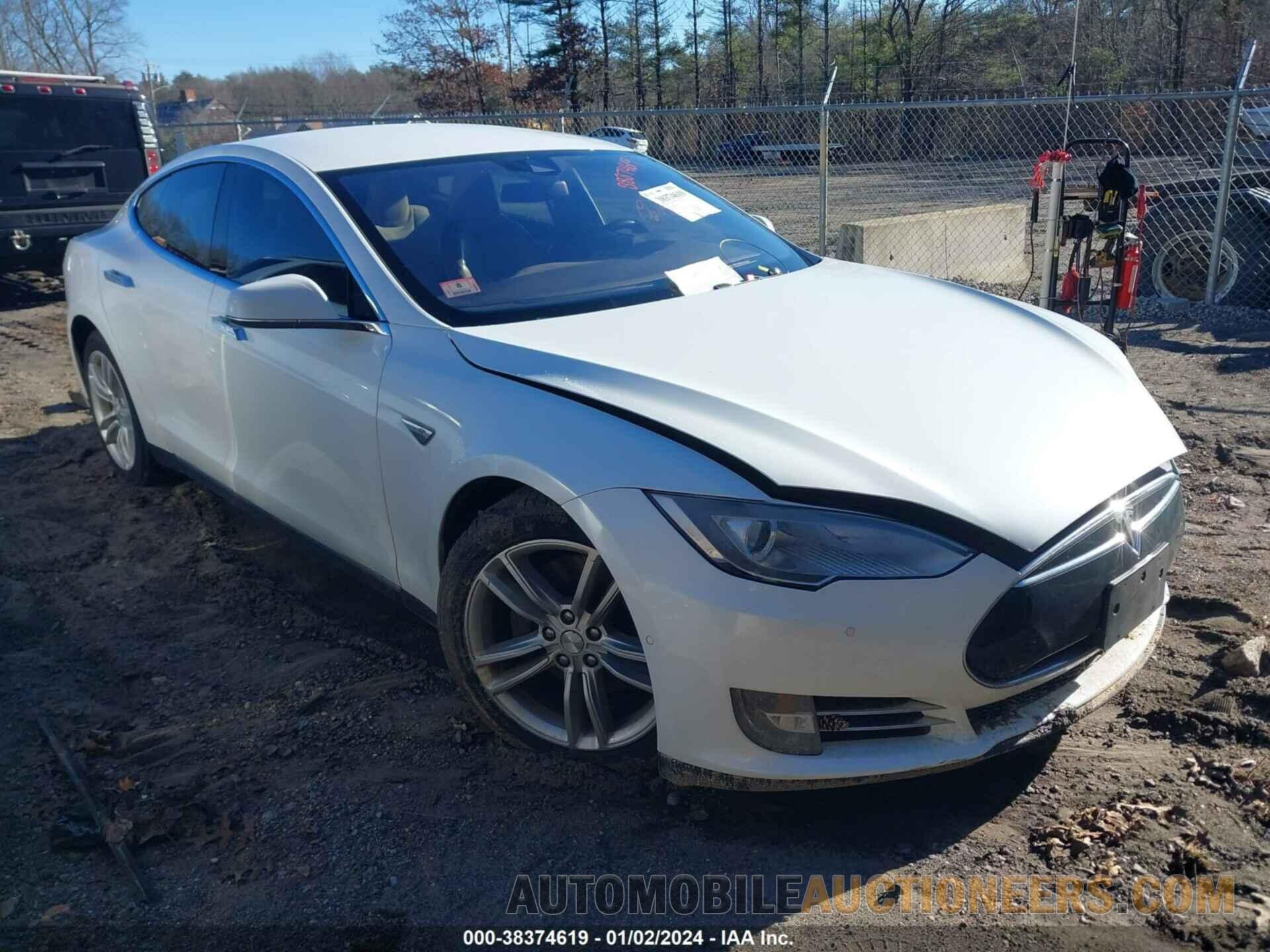 5YJSA1E29FF115356 TESLA MODEL S 2015