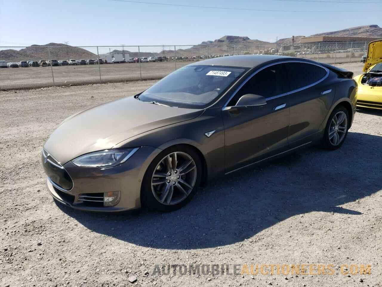 5YJSA1E29FF119777 TESLA MODEL S 2015