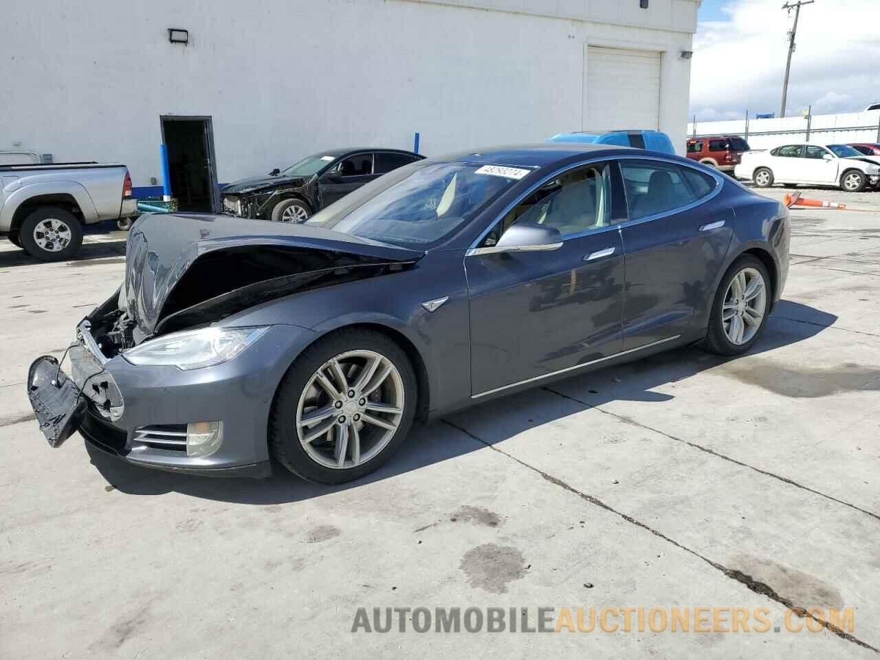 5YJSA1E29GF125046 TESLA MODEL S 2016