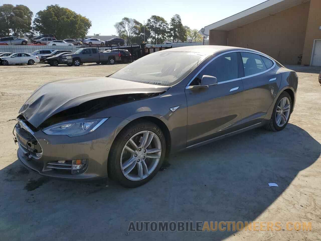 5YJSA1E29GF126438 TESLA MODEL S 2016