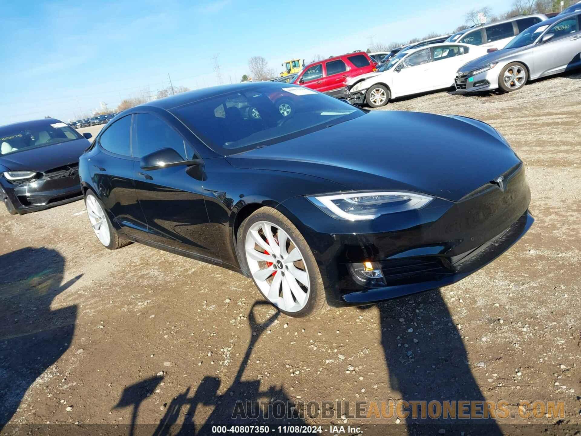 5YJSA1E29JF252631 TESLA MODEL S 2018