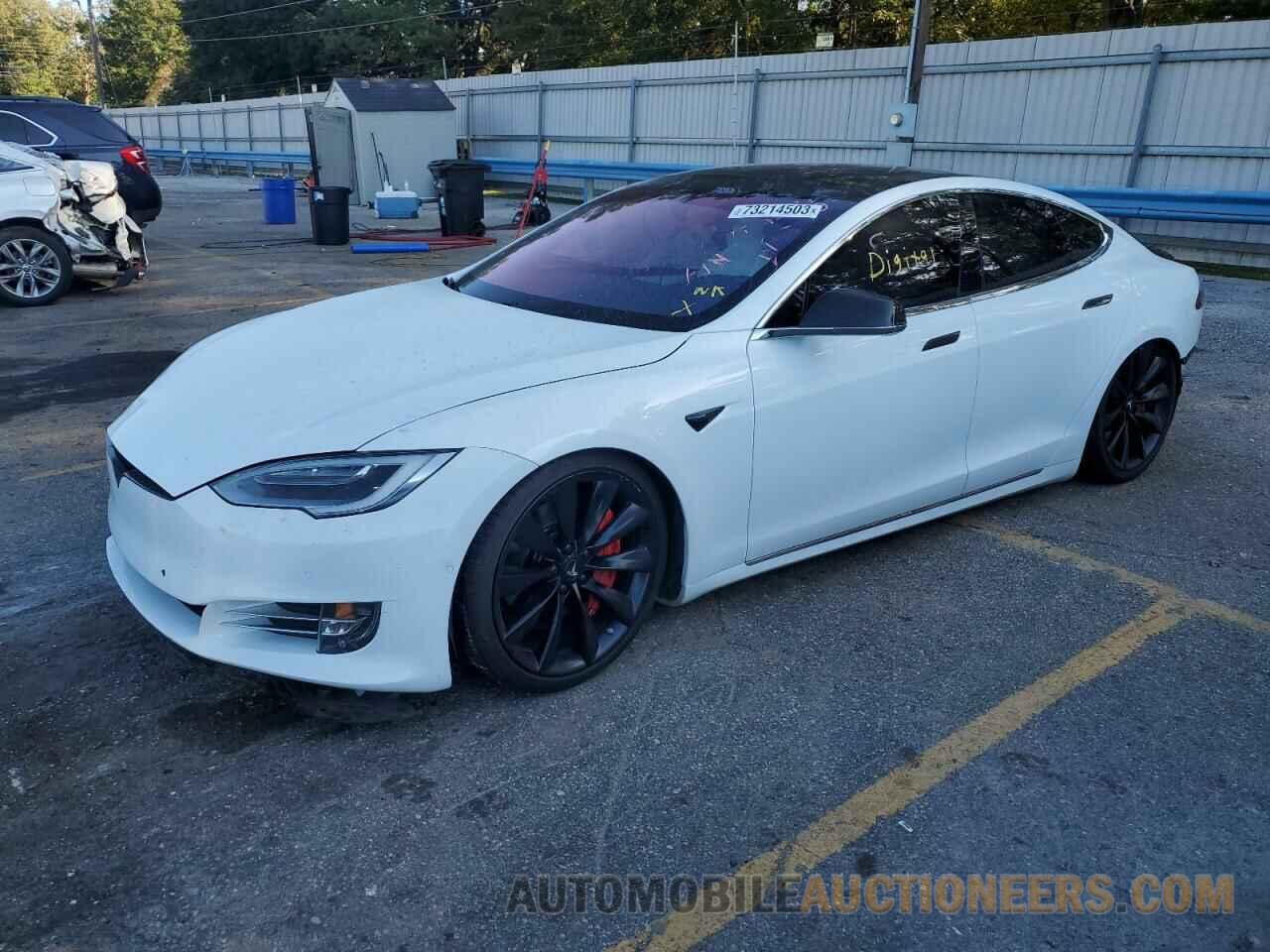 5YJSA1E29JF256971 TESLA MODEL S 2018