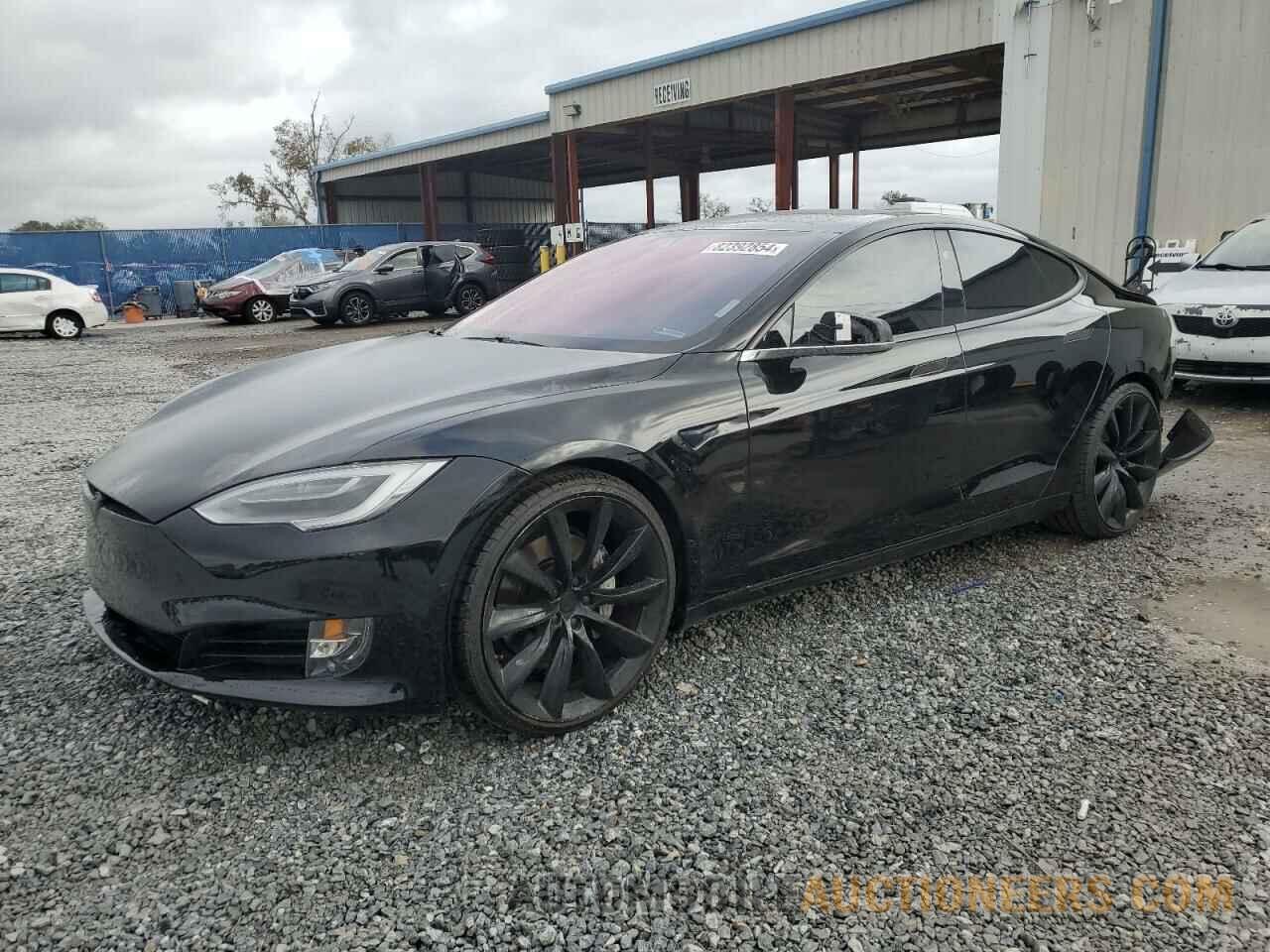 5YJSA1E29JF266724 TESLA MODEL S 2018