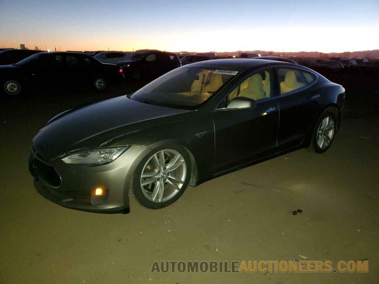 5YJSA1E2XFF102096 TESLA MODEL S 2015