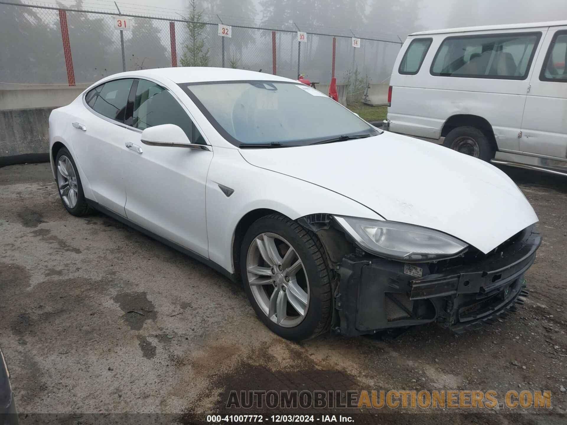 5YJSA1E2XFF111896 TESLA MODEL S 2015