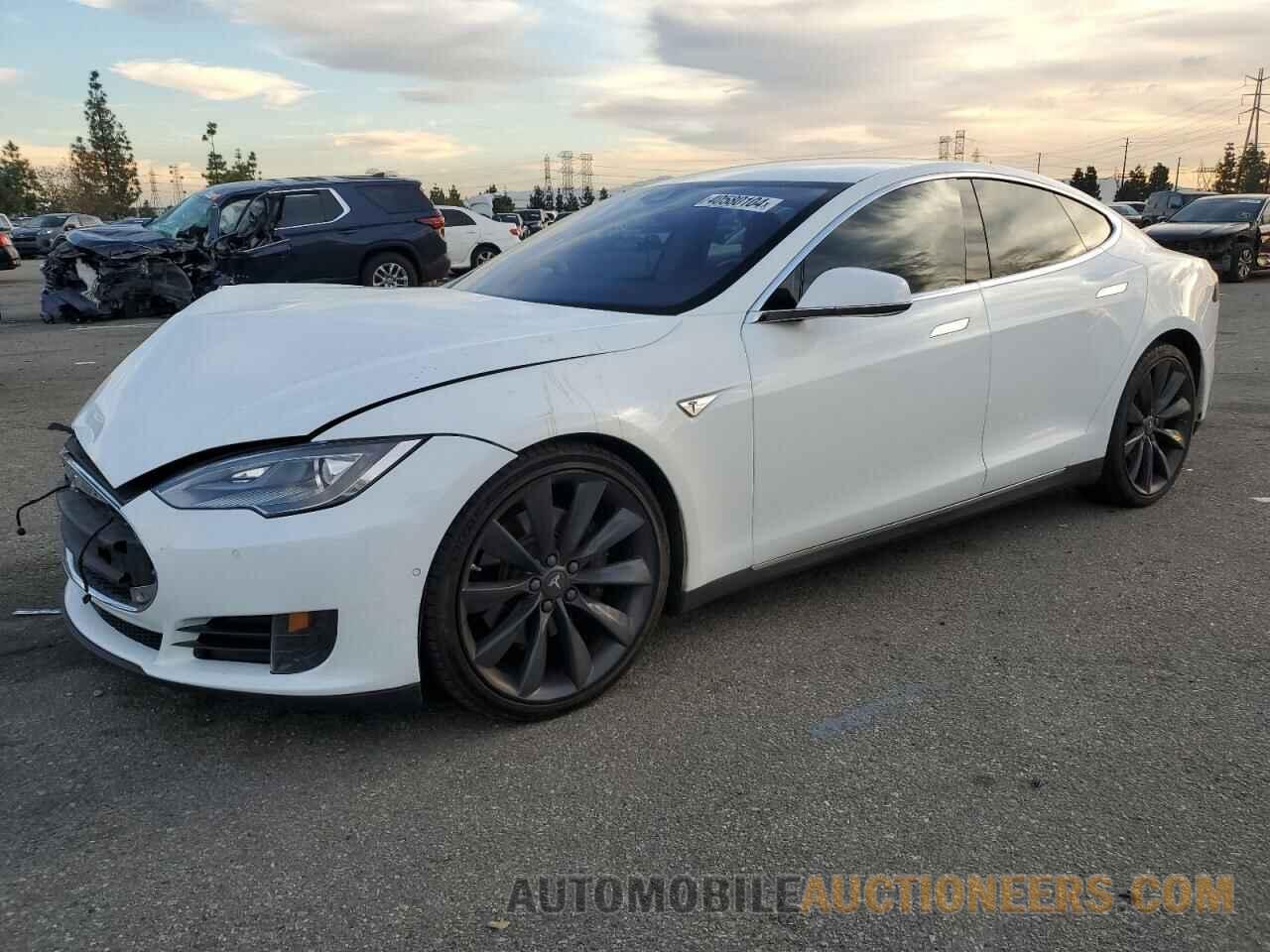 5YJSA1E2XGF122852 TESLA MODEL S 2016