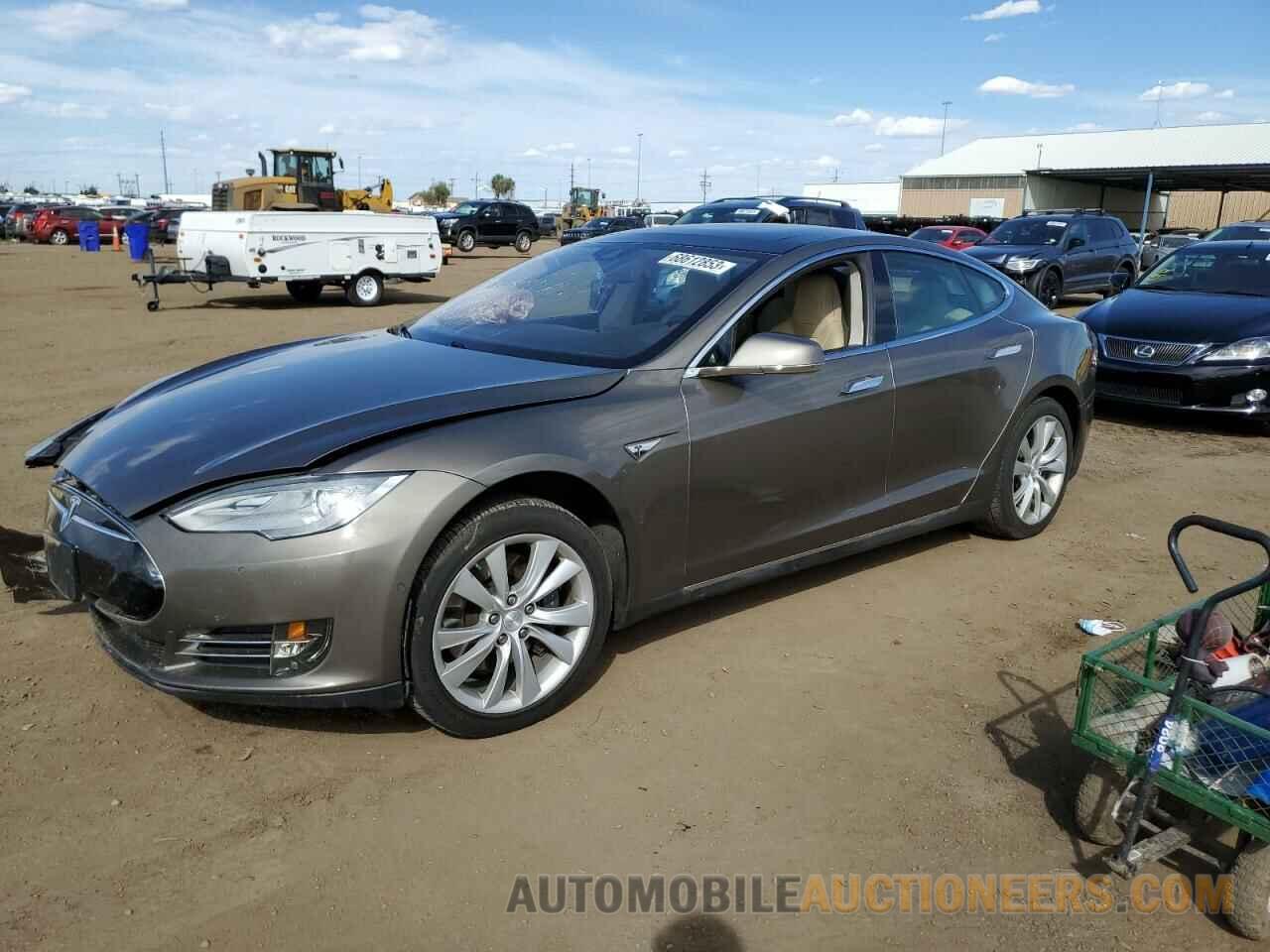 5YJSA1E2XGF129462 TESLA MODEL S 2016