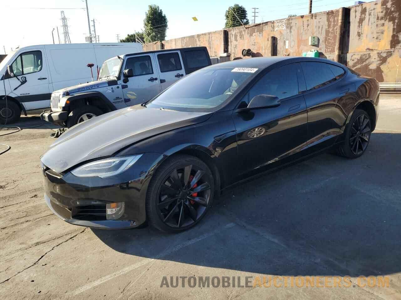 5YJSA1E2XHF226422 TESLA MODEL S 2017