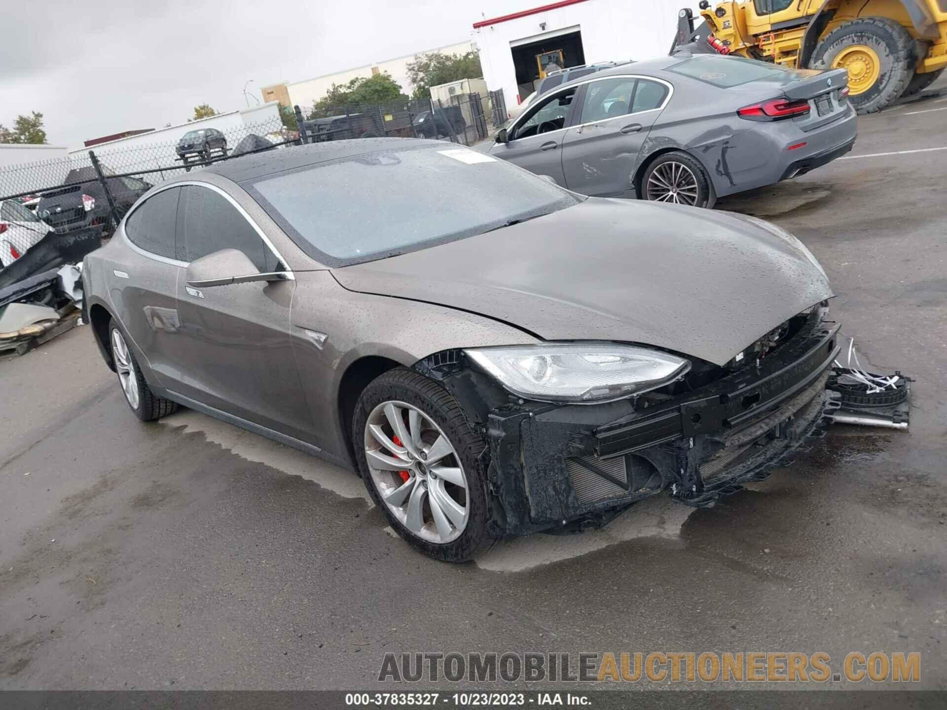 5YJSA1E40FF114338 TESLA MODEL S 2015