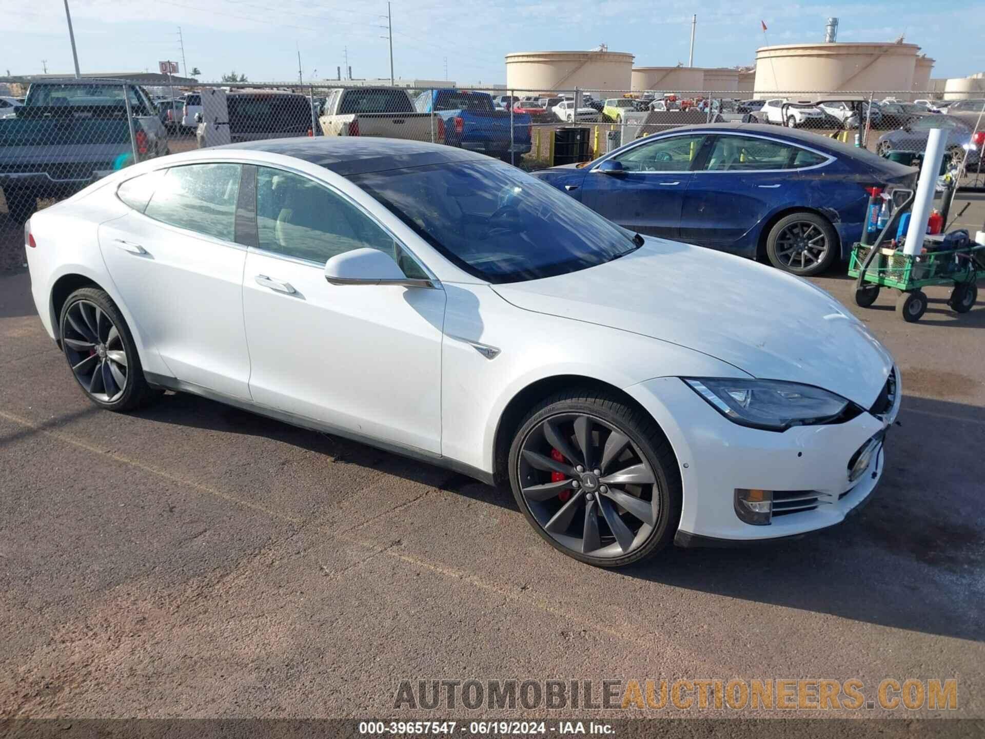 5YJSA1E40GF137071 TESLA MODEL S 2016