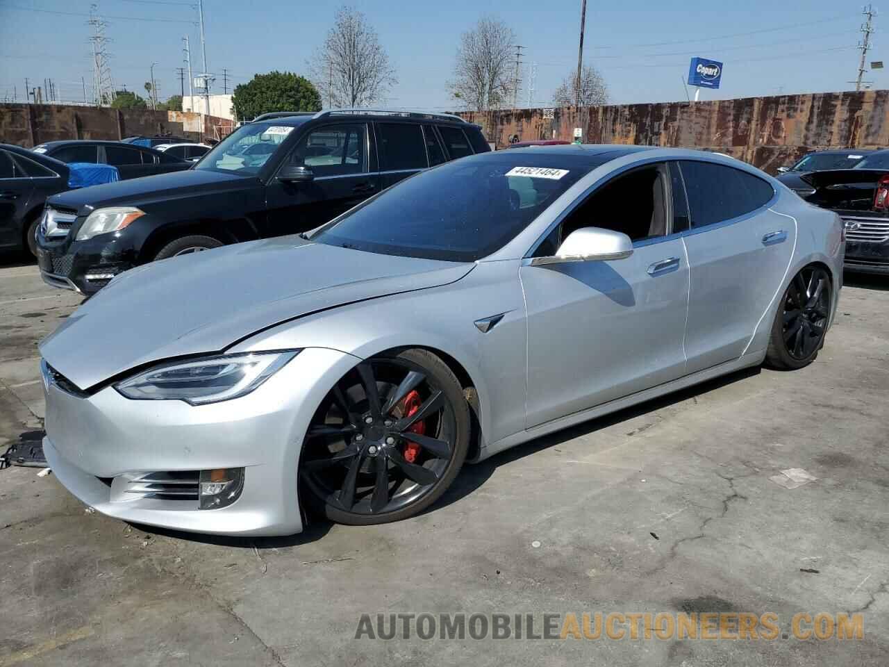 5YJSA1E40JF265835 TESLA MODEL S 2018