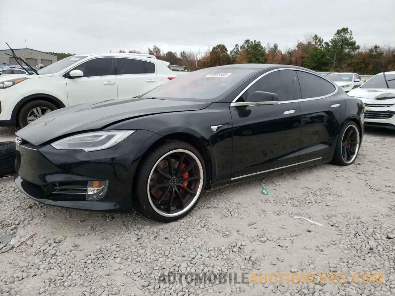 5YJSA1E41HF173756 TESLA MODEL S 2017