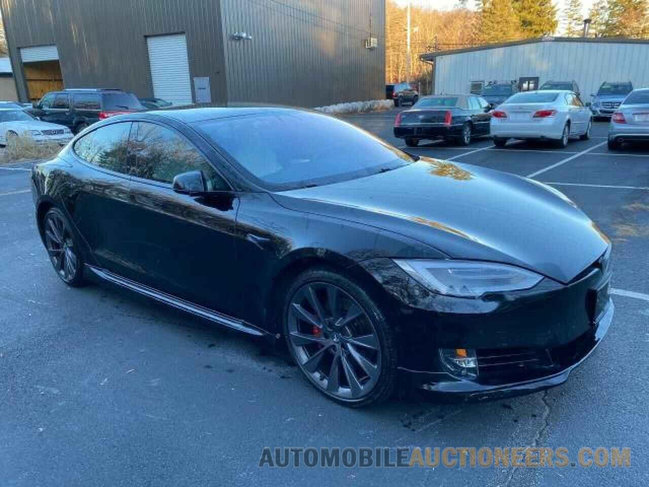 5YJSA1E41KF337840 TESLA MODEL S 2019