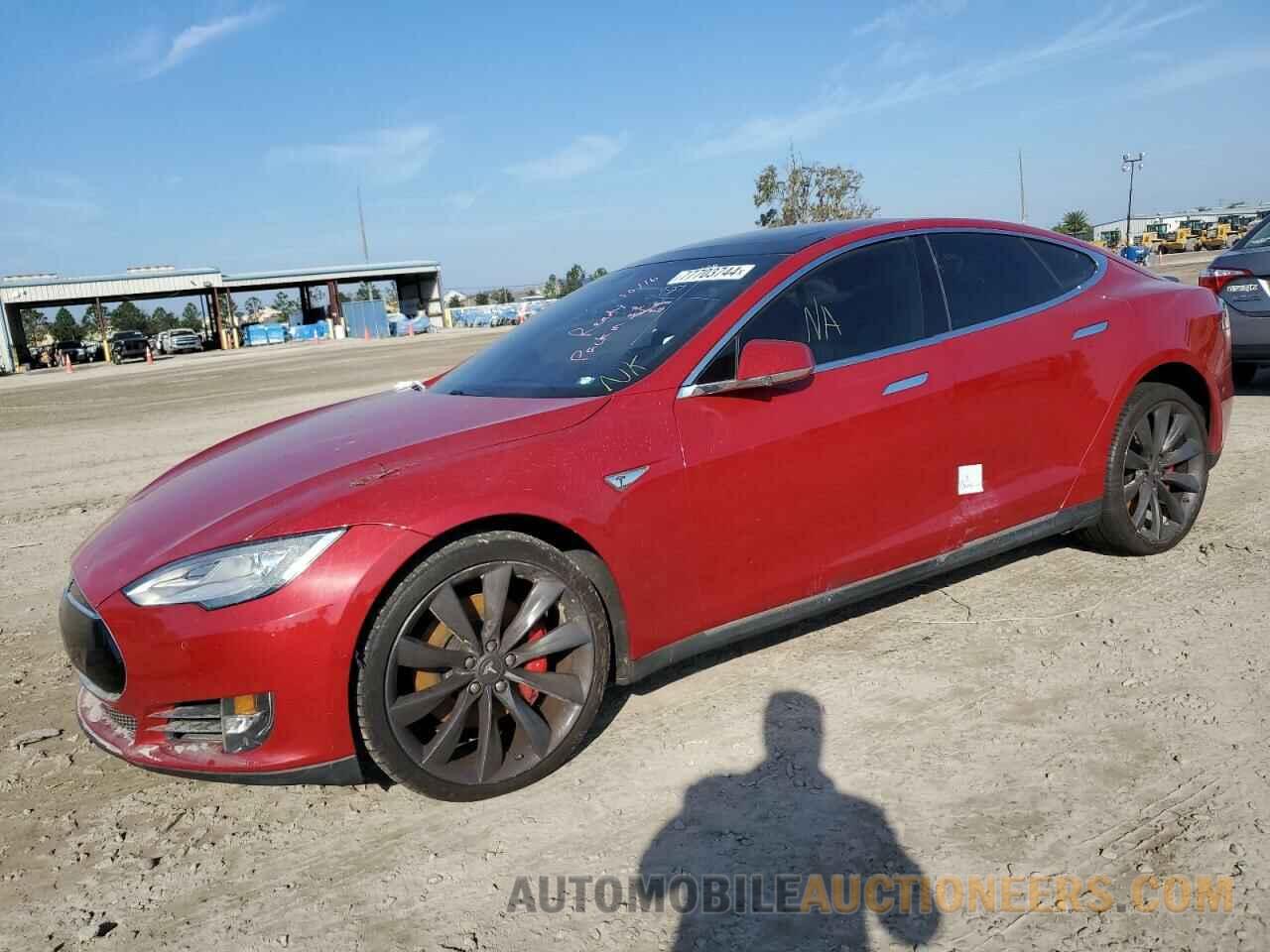 5YJSA1E42FF111439 TESLA MODEL S 2015