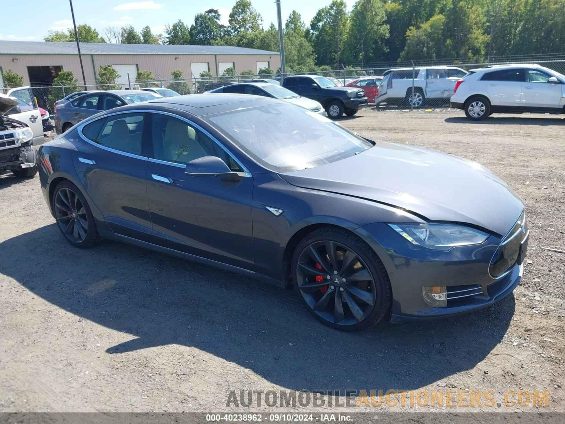 5YJSA1E42GF125066 TESLA MODEL S 2016