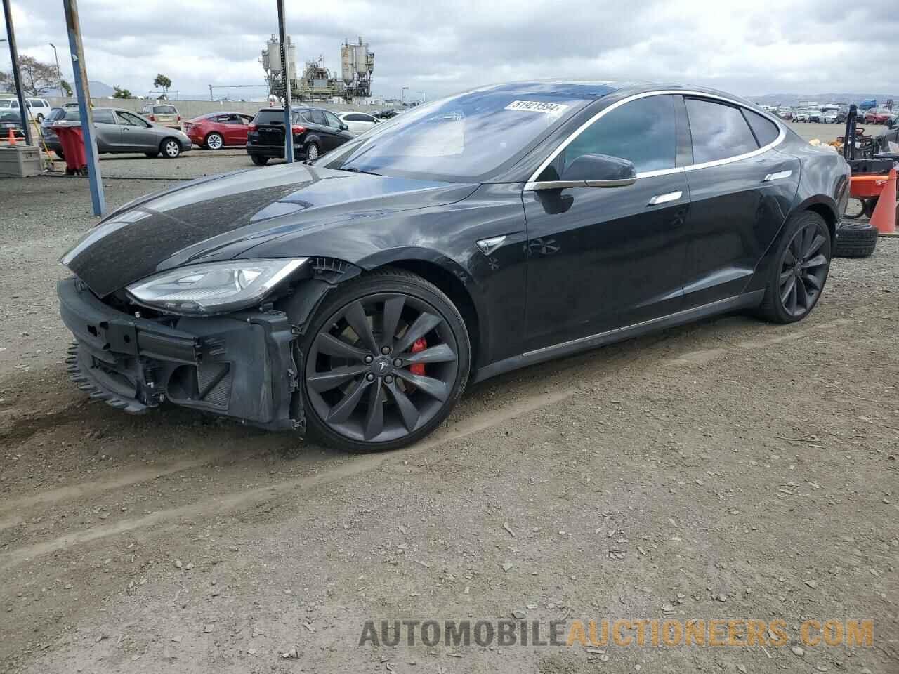 5YJSA1E42GF133393 TESLA MODEL S 2016