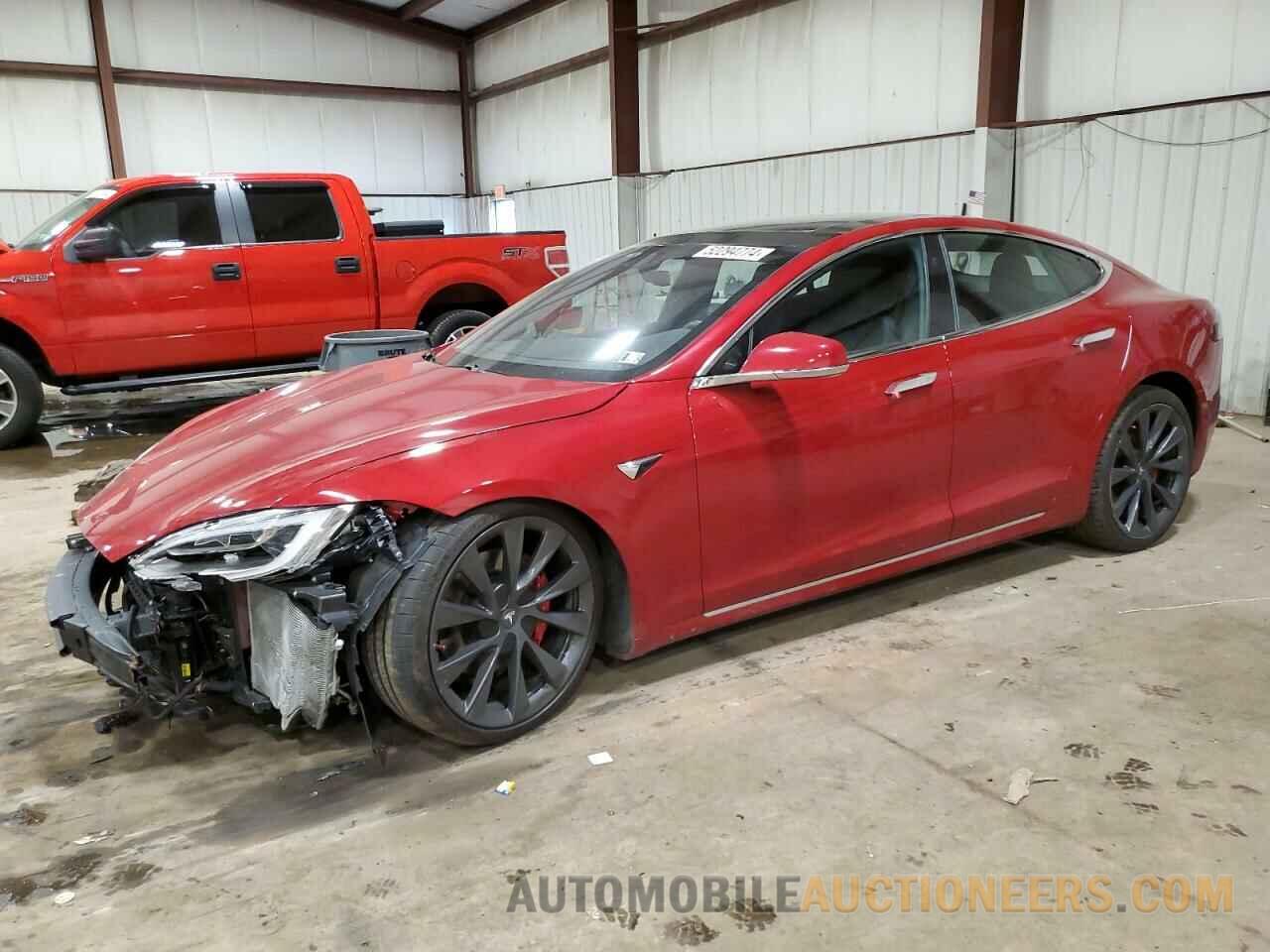 5YJSA1E43JF239696 TESLA MODEL S 2018