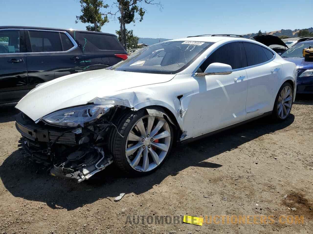 5YJSA1E44FF113841 TESLA MODEL S 2015