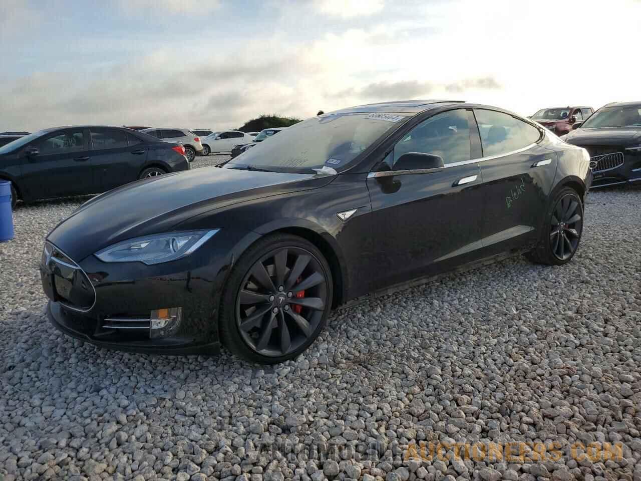 5YJSA1E44GF123884 TESLA MODEL S 2016