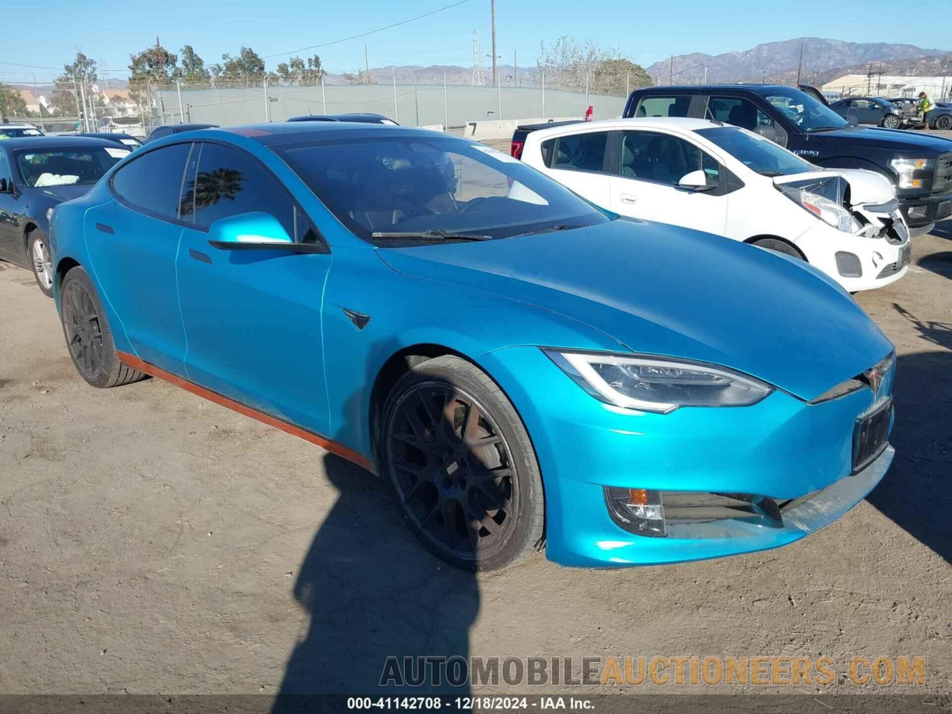 5YJSA1E44HF233321 TESLA MODEL S 2017