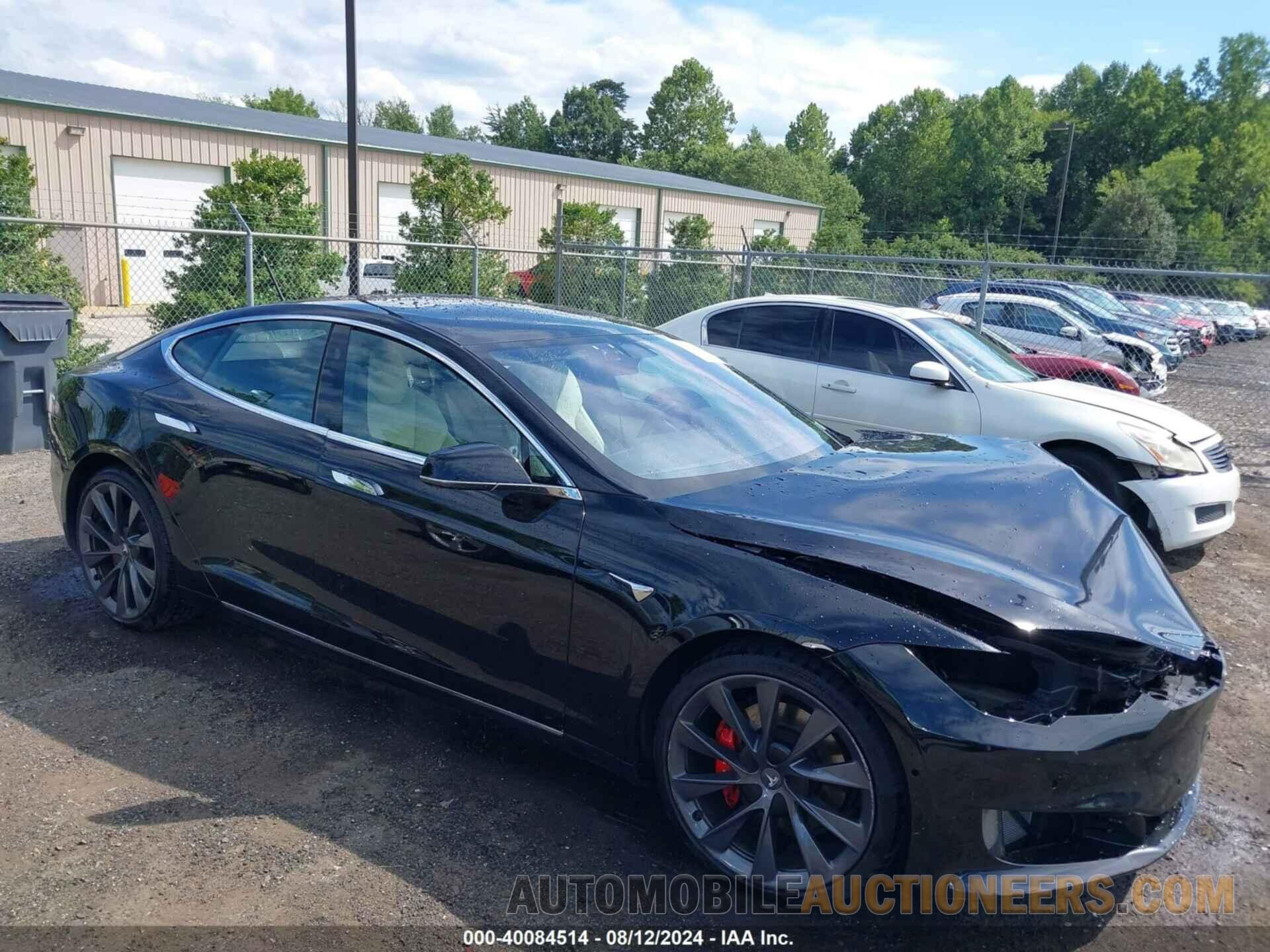 5YJSA1E44LF364113 TESLA MODEL S 2020