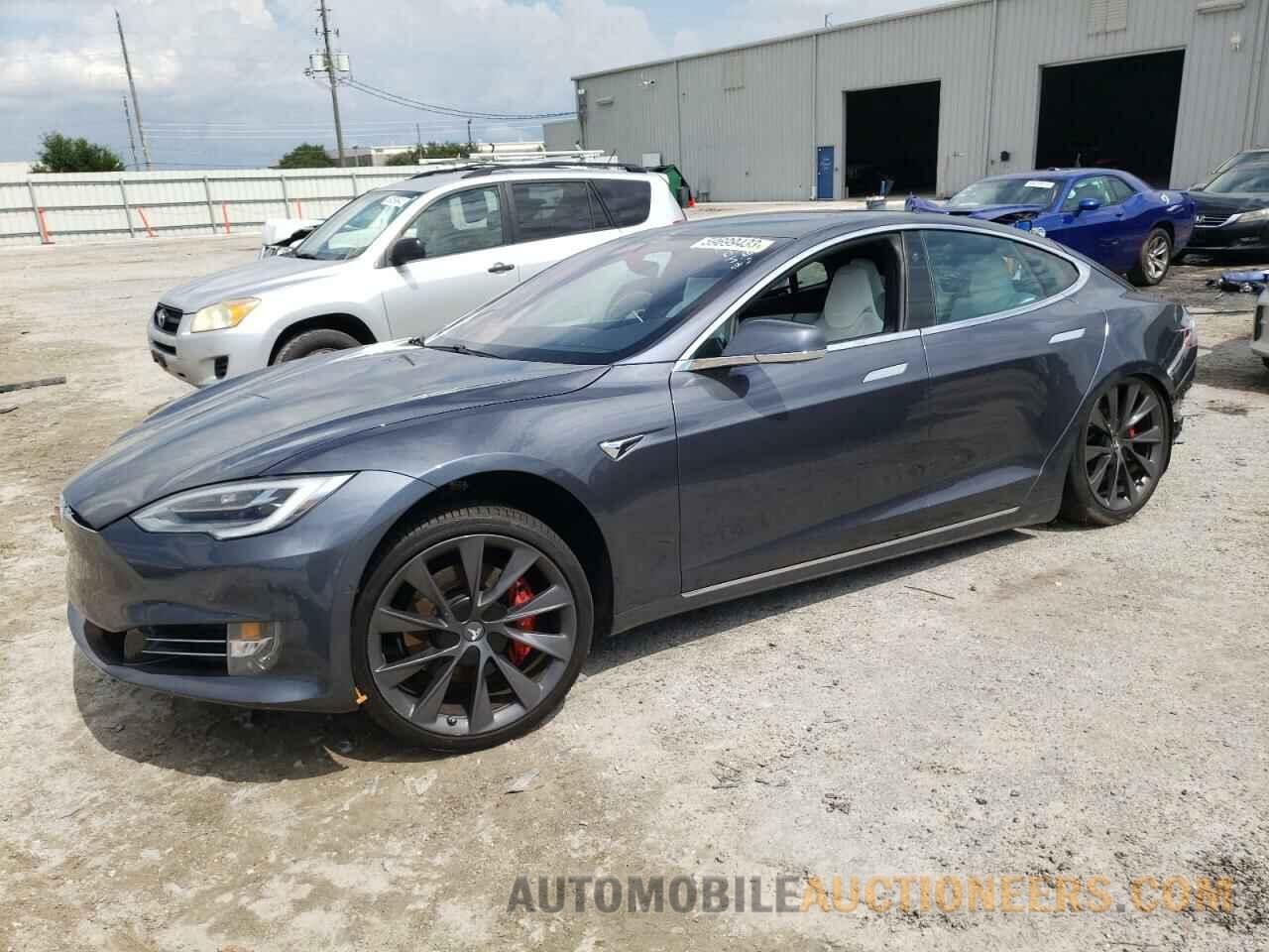 5YJSA1E45JF295199 TESLA MODEL S 2018