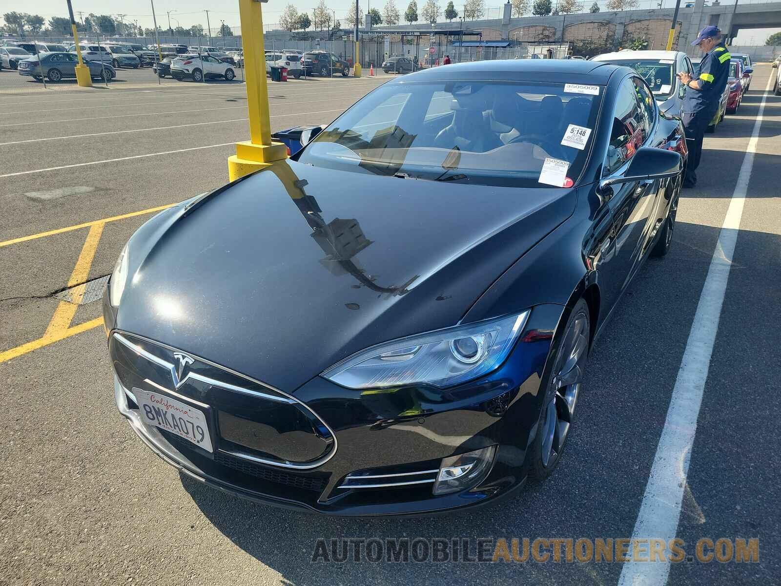 5YJSA1E46FF114683 Tesla Model S 2015