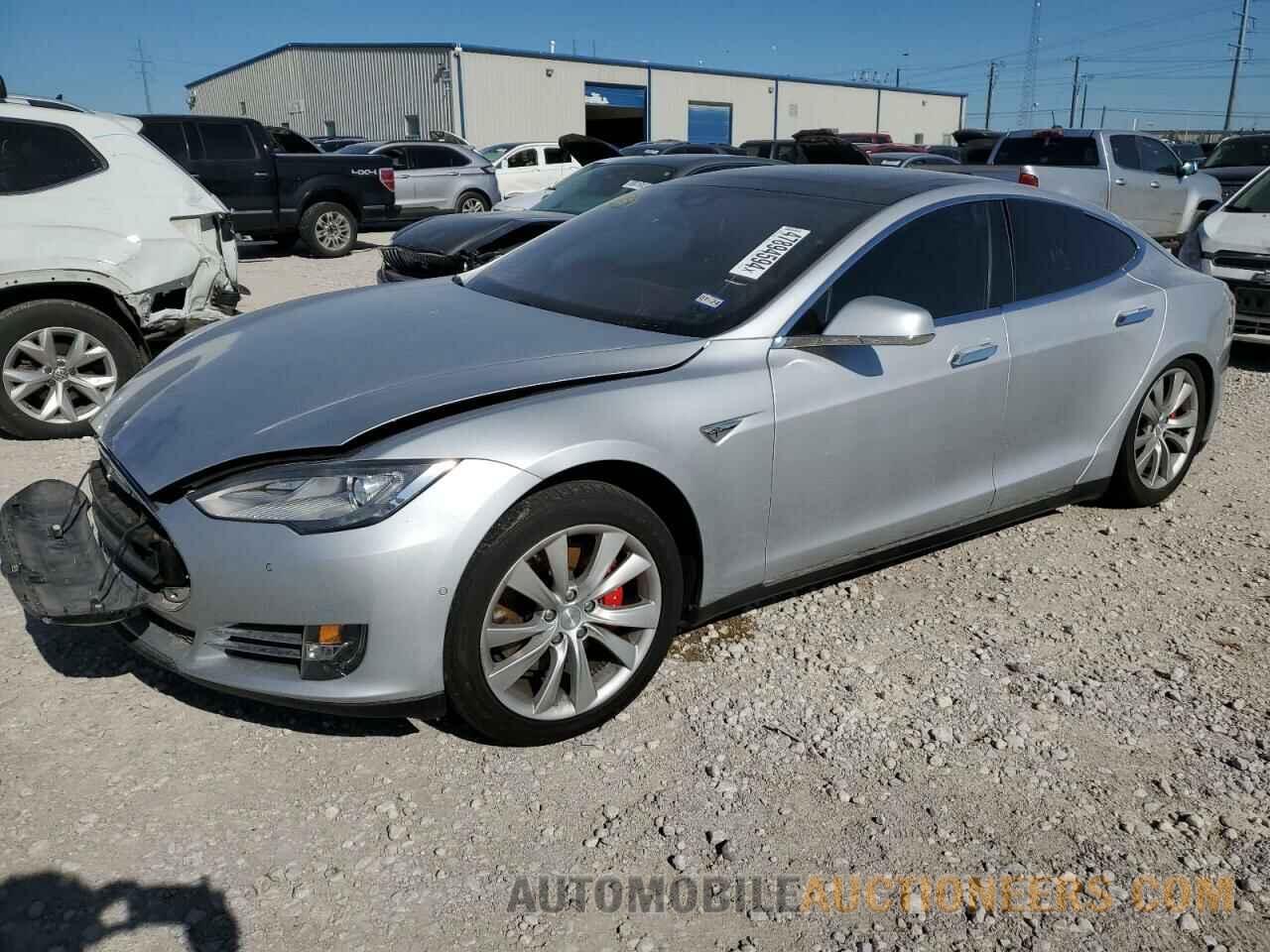 5YJSA1E47FF111839 TESLA MODEL S 2015