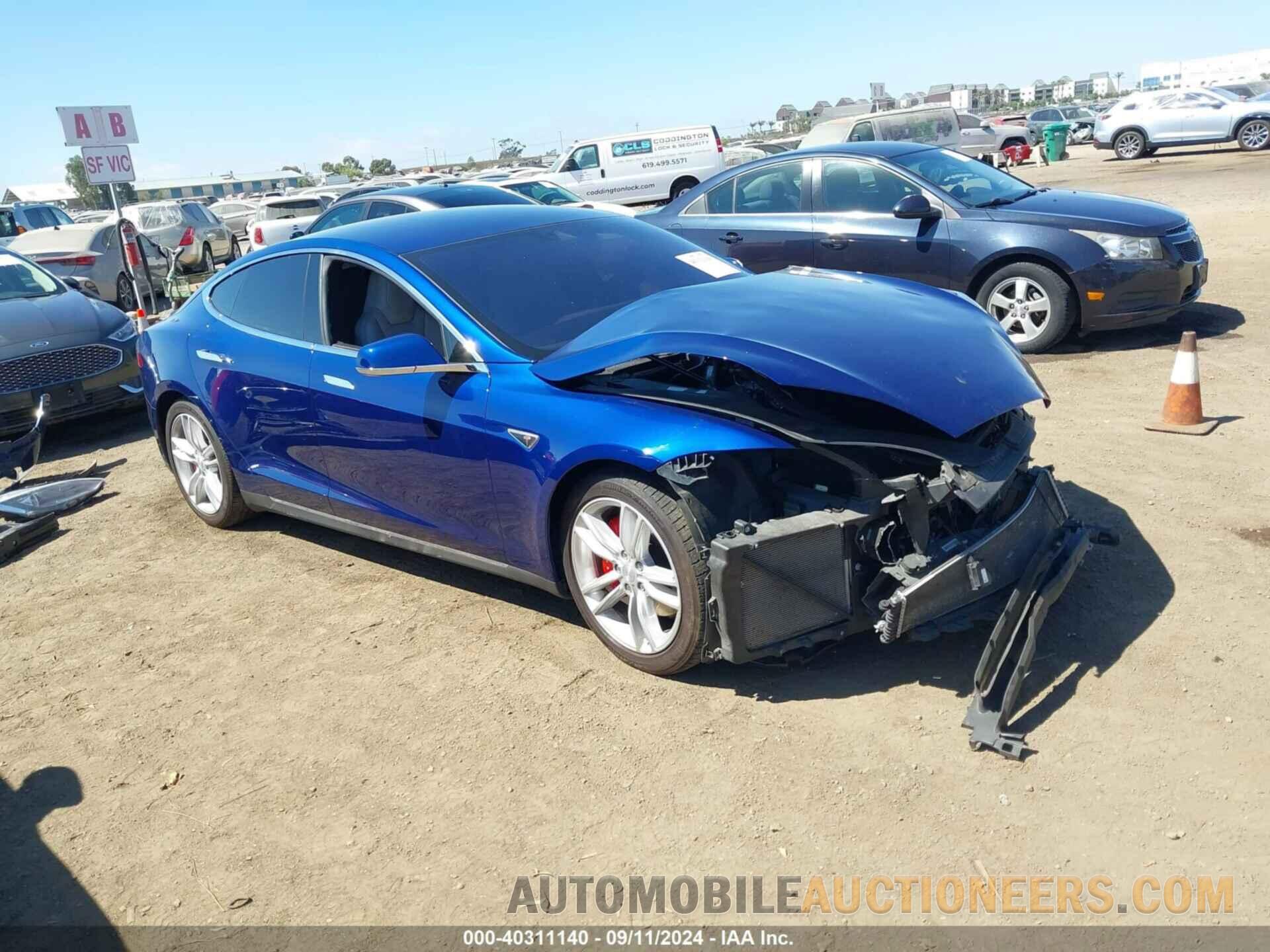 5YJSA1E48FF114703 TESLA MODEL S 2015