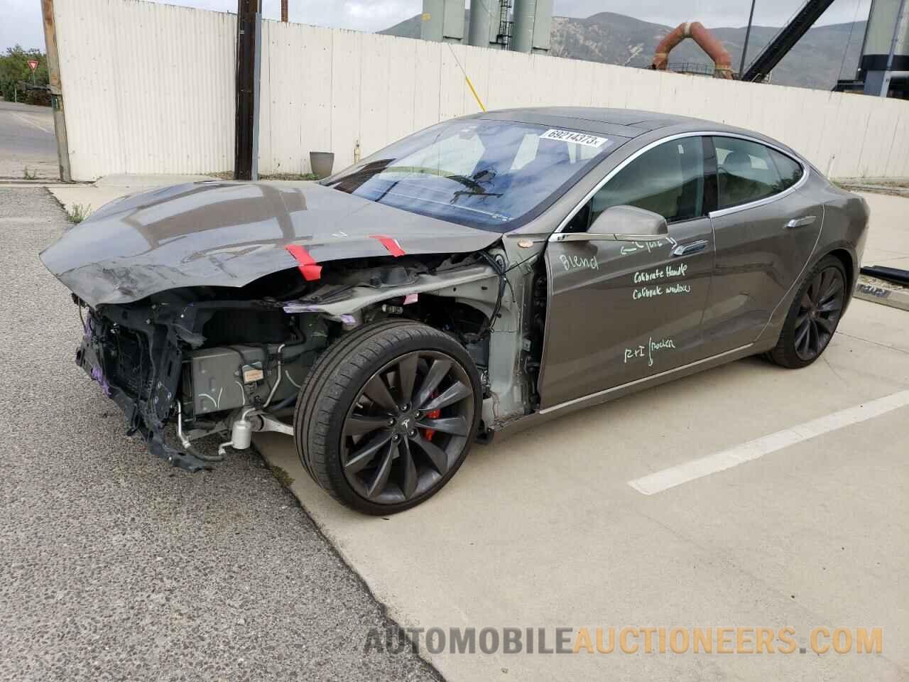 5YJSA1E48GF151560 TESLA MODEL S 2016