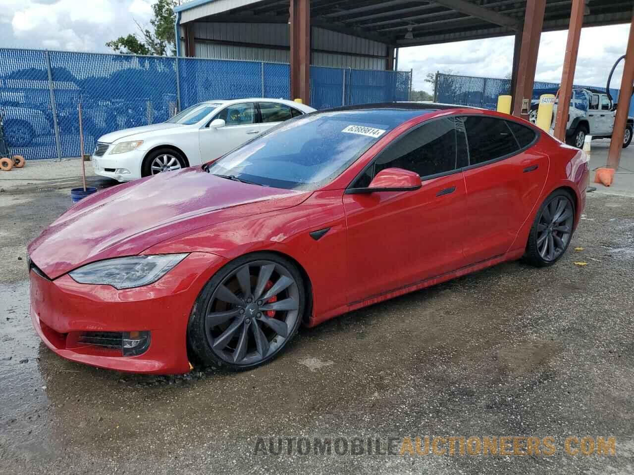 5YJSA1E48JF263203 TESLA MODEL S 2018