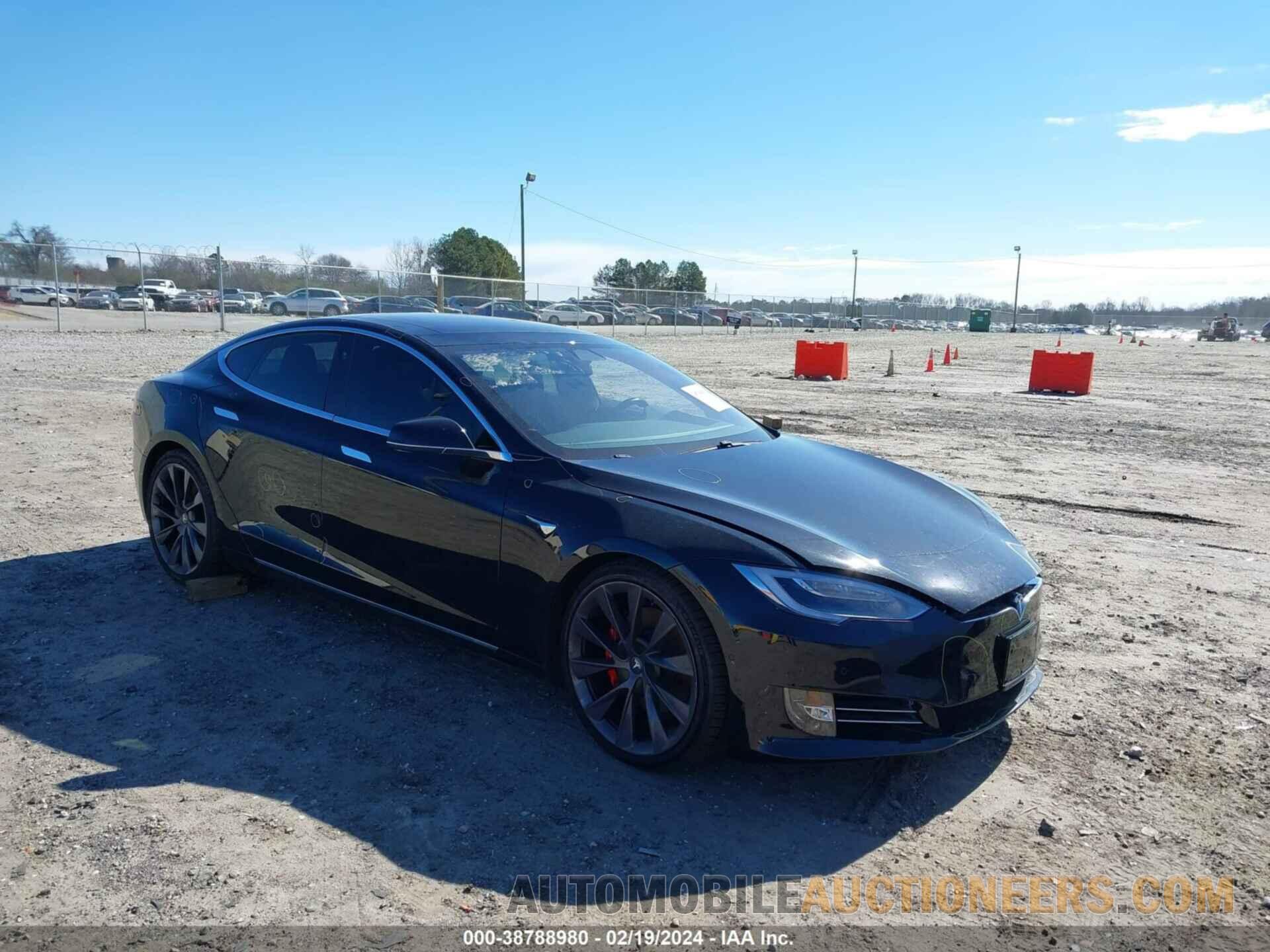 5YJSA1E4XJF272968 TESLA MODEL S 2018