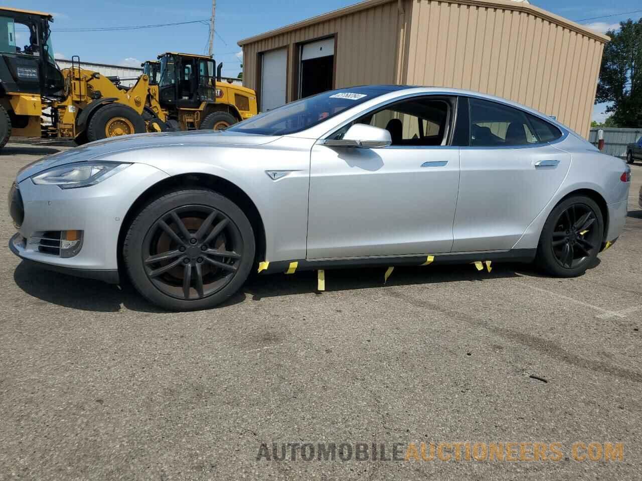 5YJSA1H13FF083295 TESLA MODEL S 2015