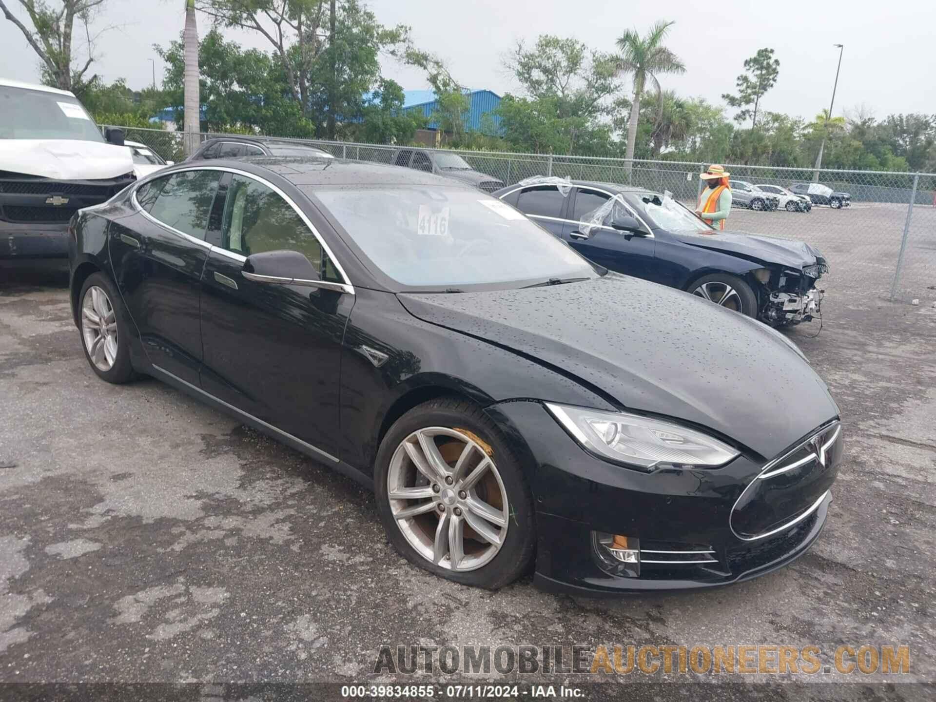 5YJSA1H17FF083011 TESLA MODEL S 2015