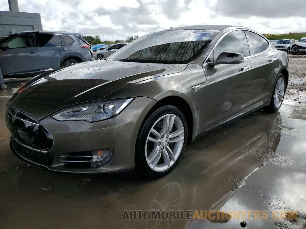 5YJSA1H19FF100911 TESLA MODEL S 2015