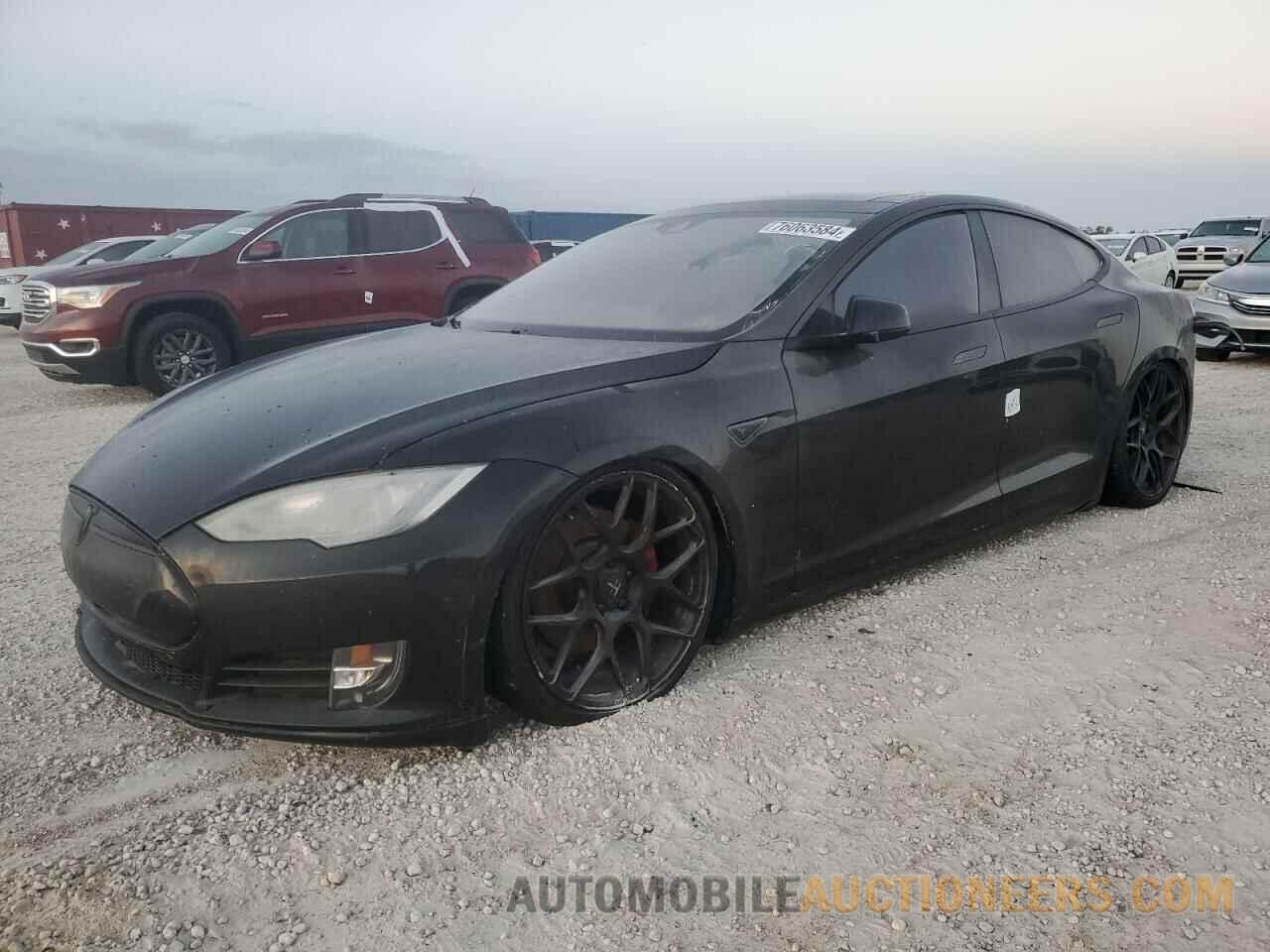 5YJSA1H20FFP66452 TESLA MODEL S 2015