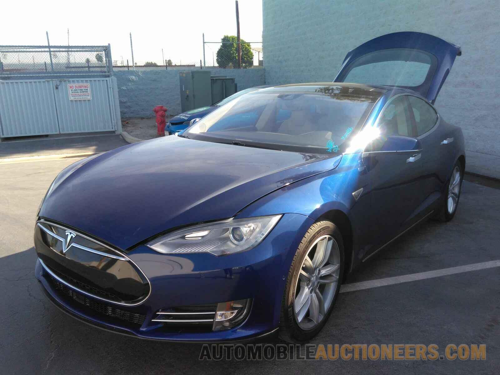 5YJSA1H21FF097883 Tesla Model S 2015