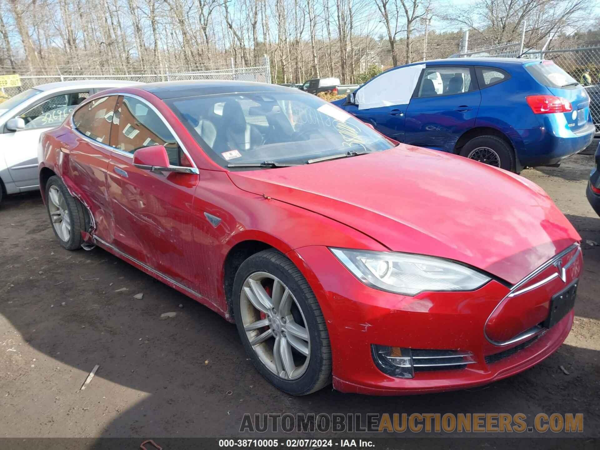 5YJSA1H21FFP68470 TESLA MODEL S 2015