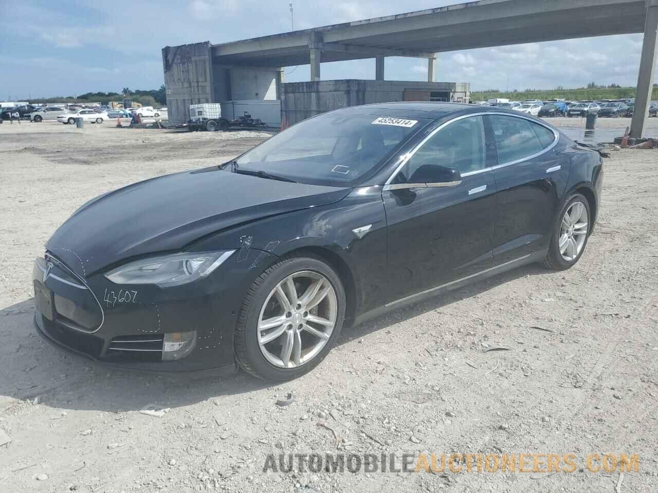 5YJSA1H22FF081272 TESLA MODEL S 2015