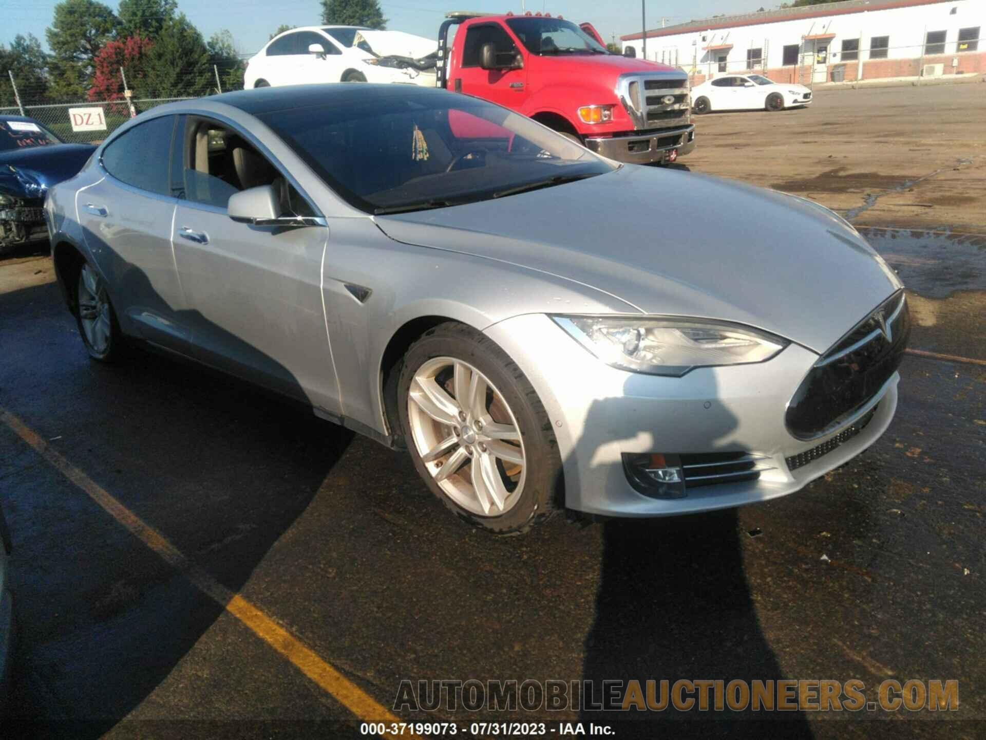 5YJSA1H22FF086844 TESLA MODEL S 2015