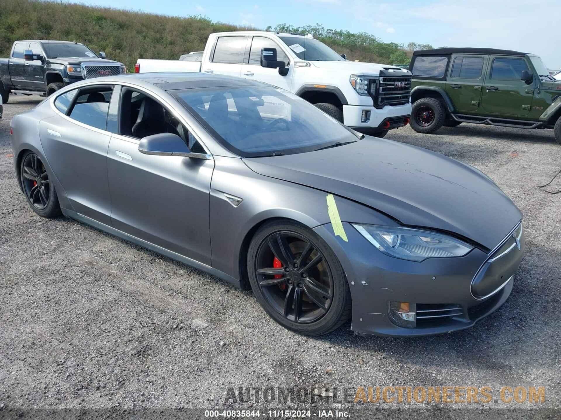 5YJSA1H22FFP80028 TESLA MODEL S 2015